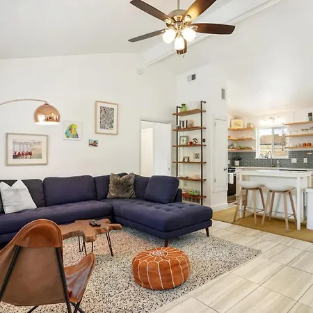 Apartamento Stylish Austin Retreat W Luxurious King Bed And Wd